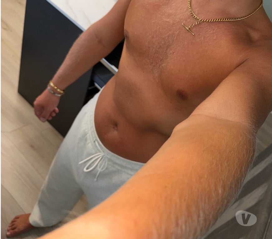  Gay massage Nottinghamshire Newark and Sherwood - Photos for ✅ now travel and or host hitchin vers Bottom