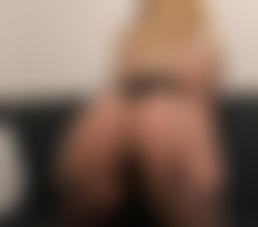 Escorts West Midlands Birmingham - Photos for Sexy blonde Latino hot body patricya party 🔥 🥂