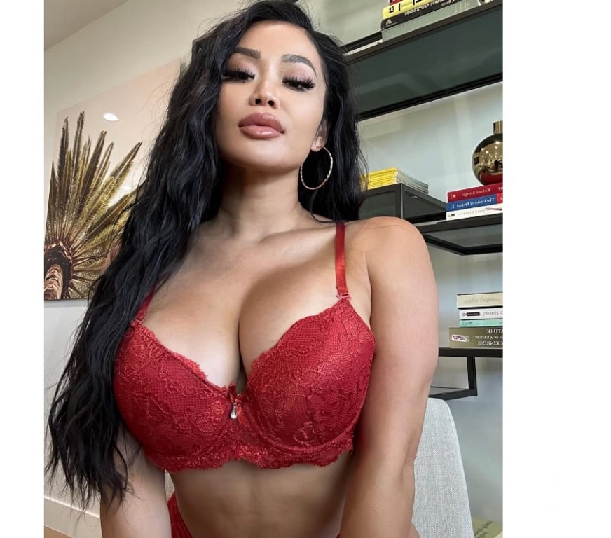 Escorts East London Dalston - East London - Photos for Big Bunda😘Real girl😍new NEW ESCORT