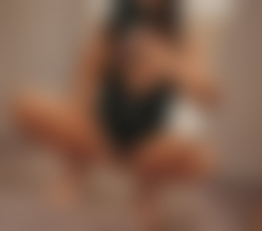 Escorts West London West Ealing - West London - Photos for WHITE ENGLISH JADE - EALING INCALL, OUTCALLS AND CAR FUN