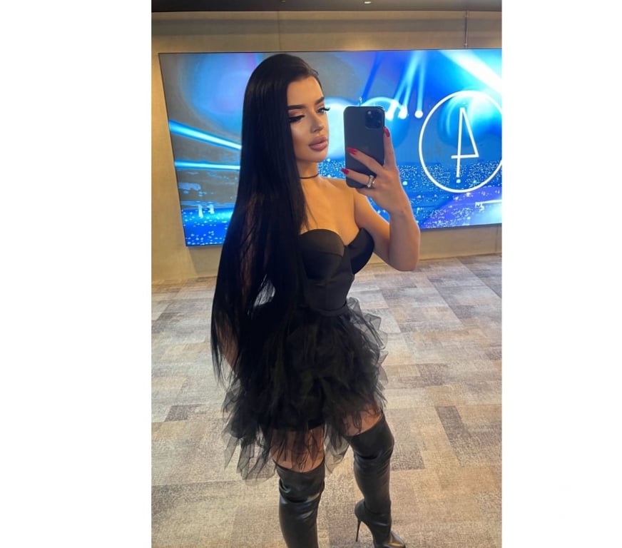 Escorts Hampshire Rushmoor - Photos for Sexy brunette only outcall❤️