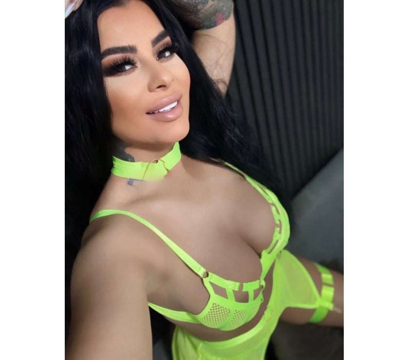 Escorts Oxfordshire Oxford - Photos for Luxury Escort Bella OUTCALL ONLY