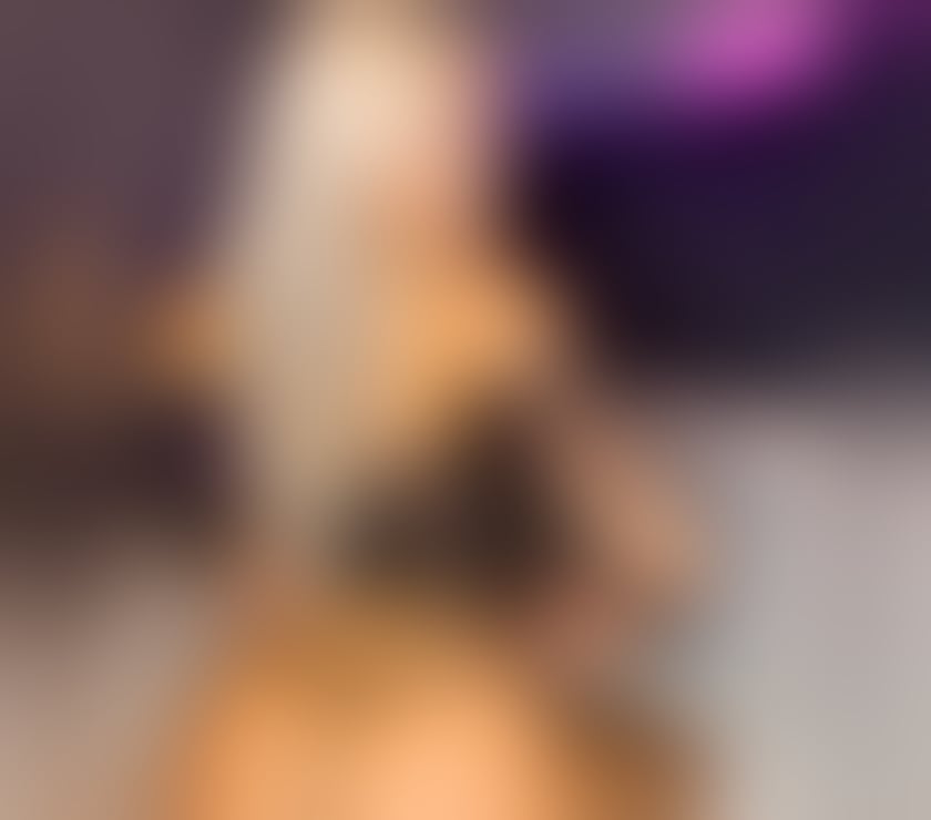 Escorts West Yorkshire Kirklees - Photos for 🩷HOTTEST BLONDIE🔥💓SWEET GIRL💛BEST PARTY🩷