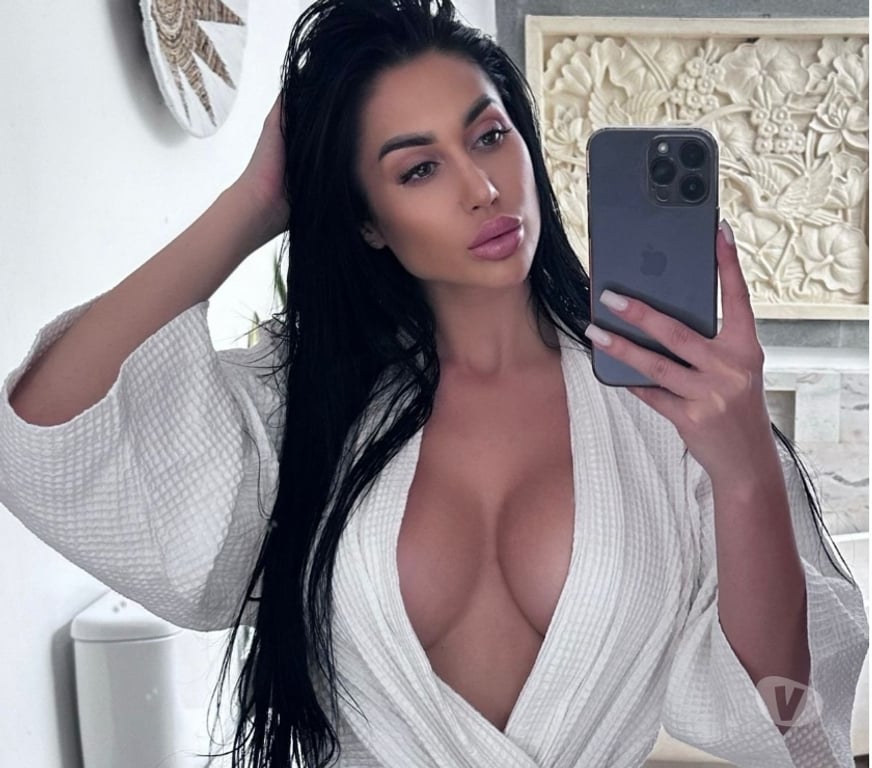 Escorts Hertfordshire East Hertfordshire - Photos for ♥♥♥ NUMBER 😍NE CH❤️ICE♥♥♥