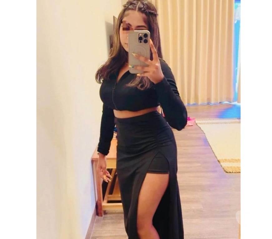 Escorts West Yorkshire Leeds - Photos for South indian Rina New to Town ( WHATSAPP ME )