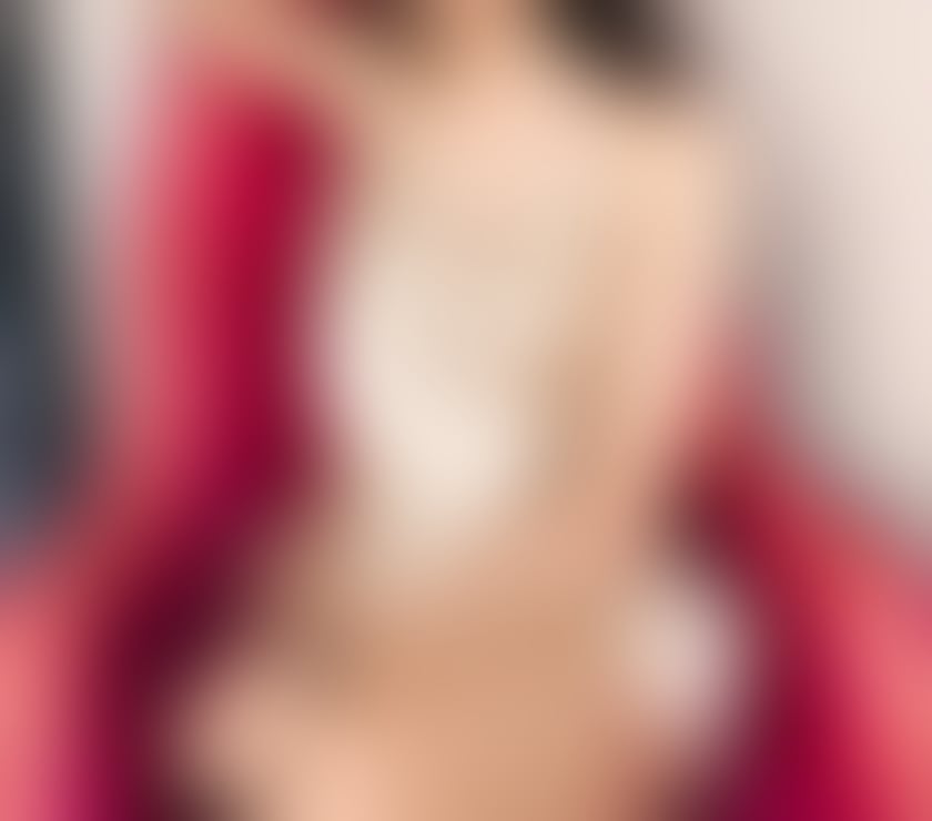 JUST NEW ARRIVED HERE IN TOWN 💛 INDIAN BEAUTY ❤️