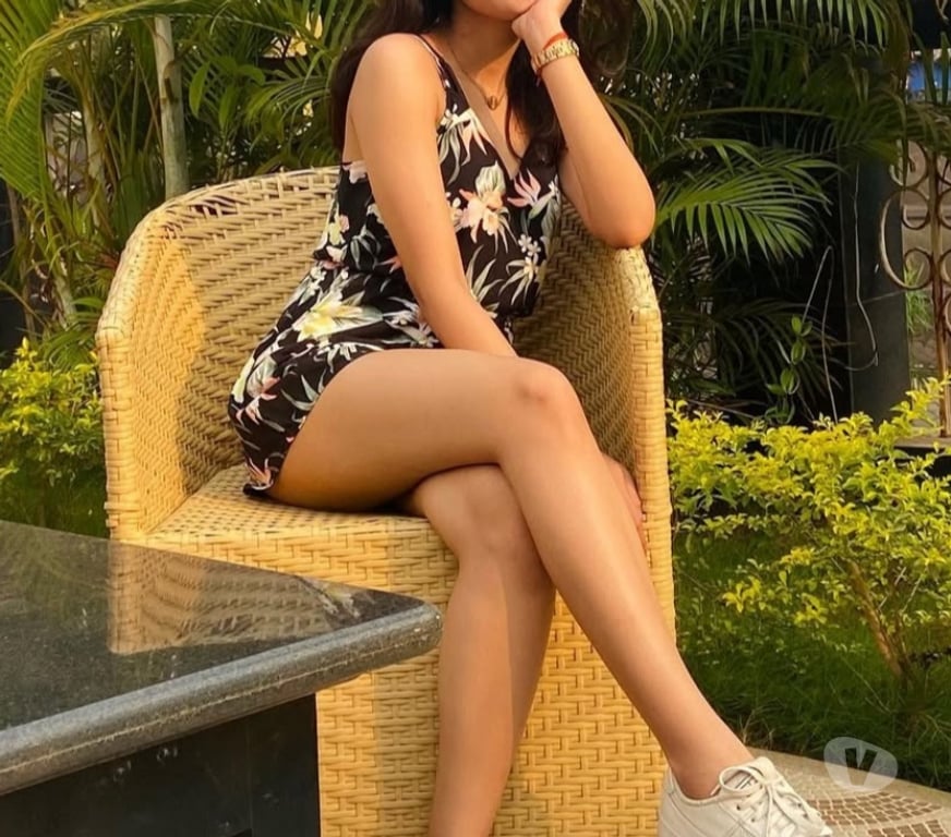 Escorts South East London Croydon - Photos for JUST NEW ARRIVED HERE IN TOWN 💛 INDIAN BEAUTY ❤️