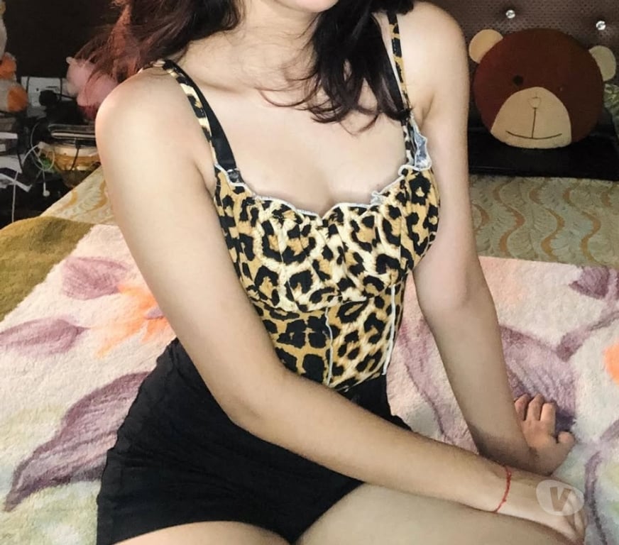 Escorts South East London Croydon - Photos for JUST NEW ARRIVED HERE IN TOWN 💛 INDIAN BEAUTY ❤️