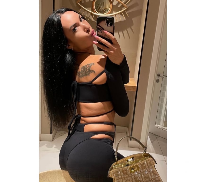 Escorts West London Hillingdon - Photos for 💎 Fresh arrival • Stunning look • Outcall only 💎