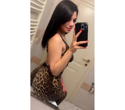  Escorts Boston West Boston - Photos for Loredana new chick in town 💋 Full service 💥 Party gir