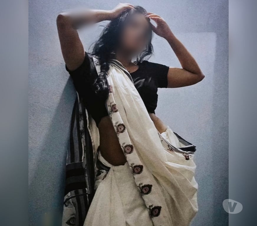 Escorts North West London Euston Square Station - North West London - Photos for Elegant curvaceous indian Girl 🇮🇳🌿