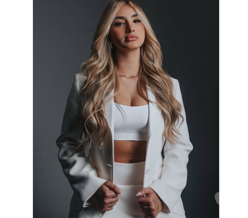 Escorts Oxfordshire Cherwell - Photos for 🇧🇷LARA BRAZILIAN PARTY NO RUSH 🍾🥂