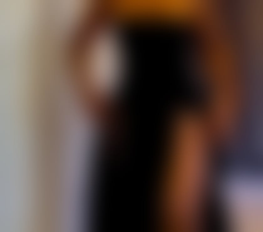 Curvy Jamaican 21yrs E9