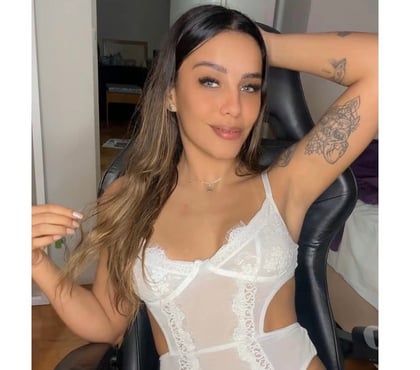 Escorts Custom House East London - Photos for JÚLIA 🇧🇷🫦 BRAZILIAN BABY PARTY 🥂