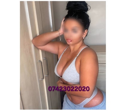 Escorts and Massages Torry Aberdeen - Photos for Helen🩷 PARTY 💯strapon & toys🩷ABERDEEN