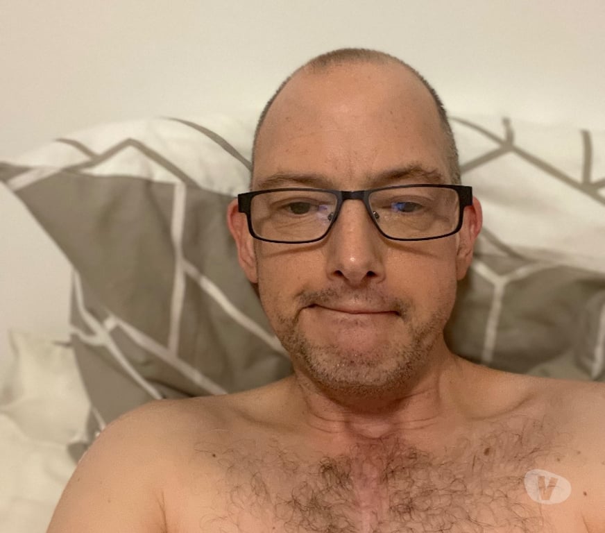 Local Swingers Surrey Waverley - Photos for Bi curious guy looking for bi training