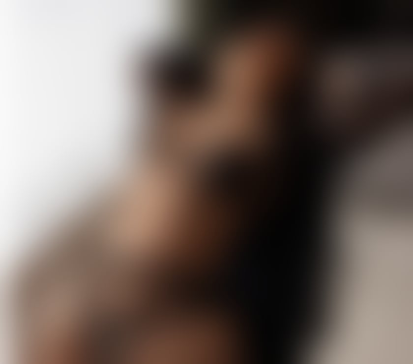 Escorts East London Canary Wharf Station - East London - Photos for Natalia Brunette, High-Class Companion, Party Girl & VIP