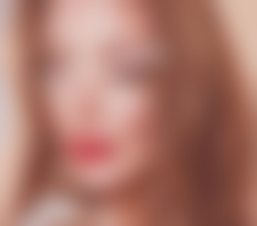 100% CAROLINNE - THE PERFECT TOUCH *MASSAGE THERAPIST EDI