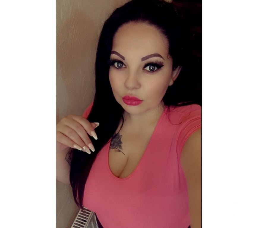 Escorts East London South Woodford - East London - Photos for 💛⚡️Lara⚡️💛 including OWO🔥💥