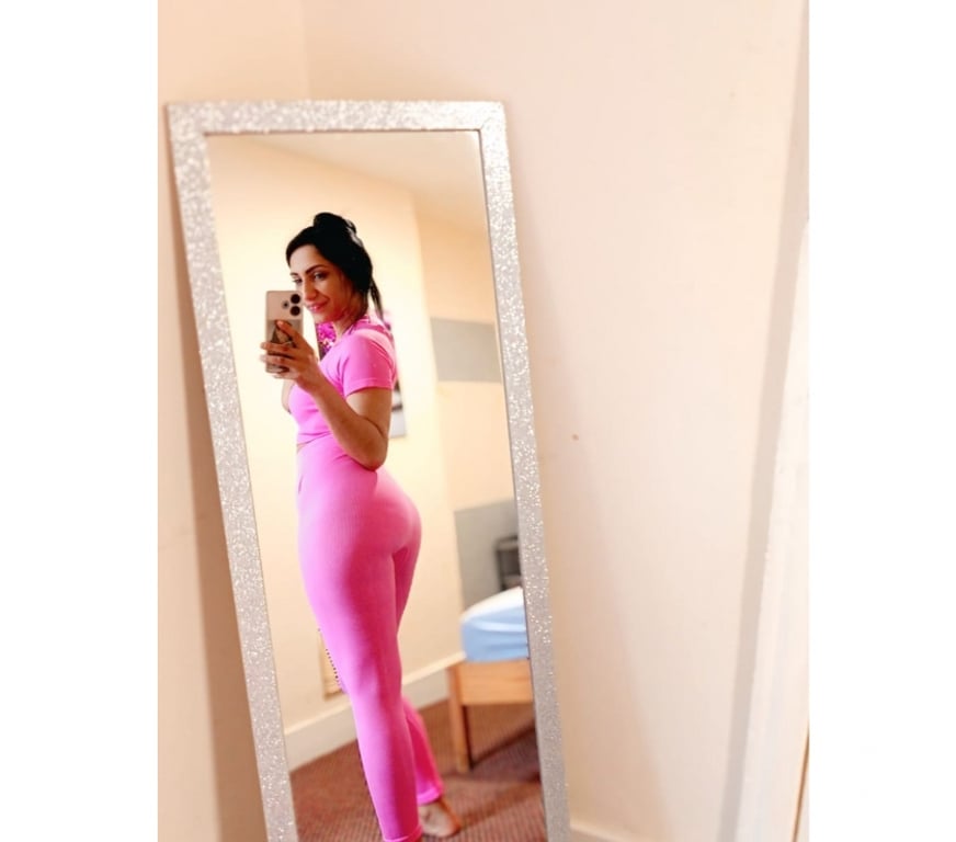 Escorts Ealing Southall - Ealing - Photos for New sexy Ginna 😍😍😍😍😍