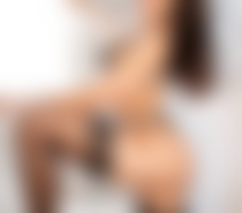 Photos for Melissa hot girl 💋 best service 😍 07353872484