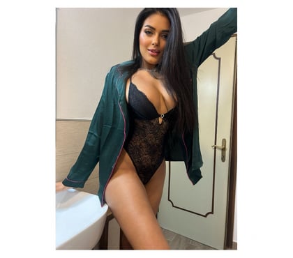 Escorts and Massages Watford Town Centre Watford - Photos for 💖MAYA🔥 YOUR BEST COMPANY😈PARTY🔛