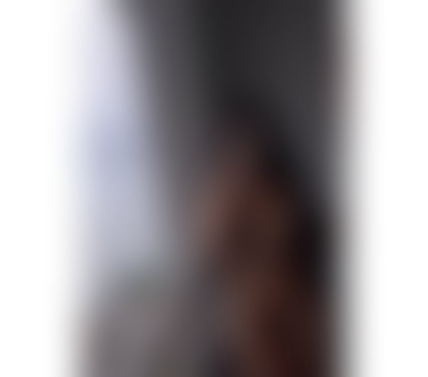 Escorts East London Canary Wharf Station - East London - Photos for British🇬🇧Mia Khan💋 mirrored walls 👀 ceilings😈