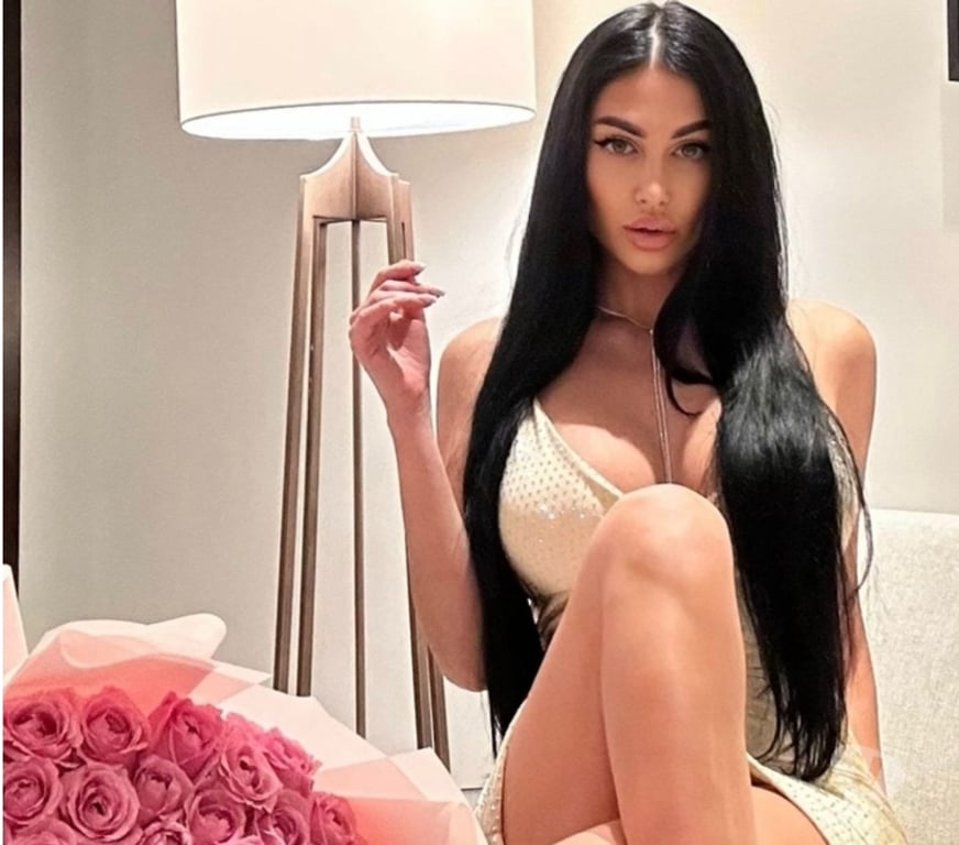 Escorts Hertfordshire North Hertfordshire - Photos for 😈L❀SE YOUR SELF IN ρ𝐚ⓢｓ𝐈σ几😈🤩