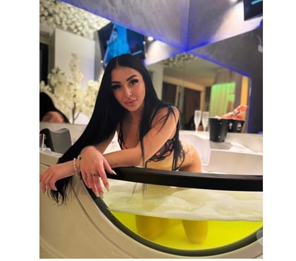 Escorts and Massages Waltham Abbey Epping Forest - Photos for Party Ladies for outcall Services