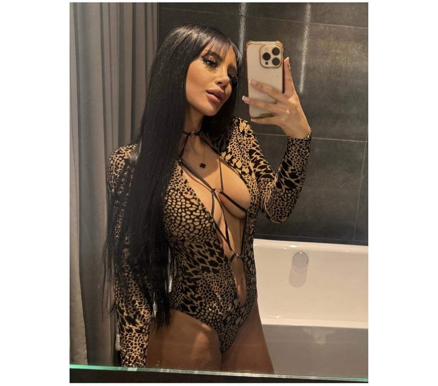 Escorts Glasgow Maryhill - Glasgow - Photos for WET 🍑OWO💦 AND MANY OTHER👙PARTY🍭