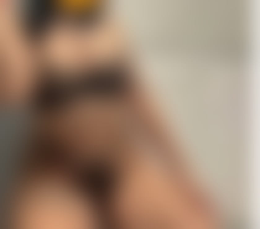 Escorts and Massages Hyde Park Leeds - Photos for I m Laura new here pics real