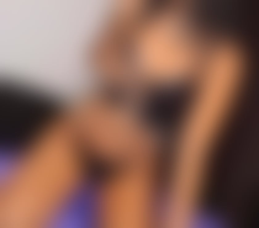 Escorts and Massages Hyde Park Leeds - Photos for I m Laura new here pics real