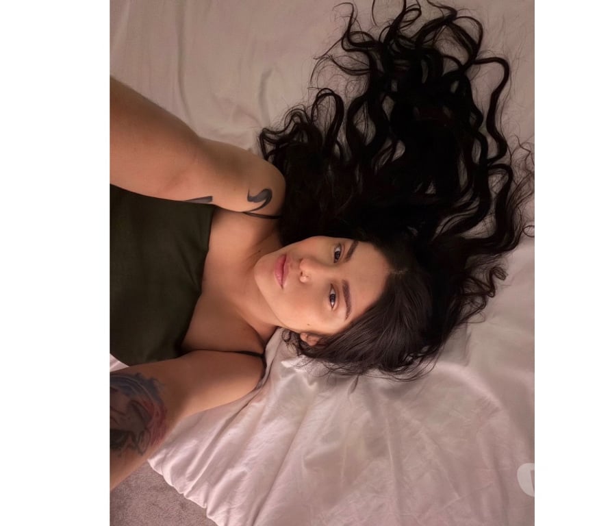 Escorts Buckinghamshire Milton Keynes - Photos for Myrles Brunette Party in Milton Keynes