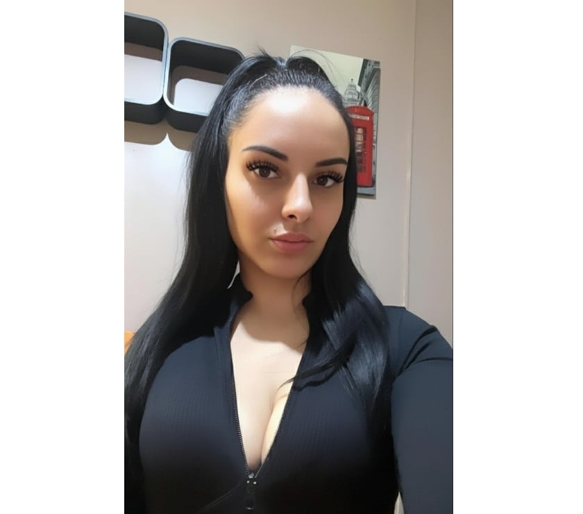 Escorts and Massages Burton-on-Trent East Staffordshire - Photos for Hot Party Girl Laura Come And Have A Good Time💦