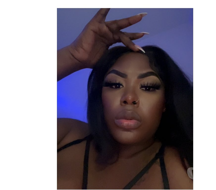 Trans Escorts West Yorkshire Leeds - Photos for Sexy TS Shania.