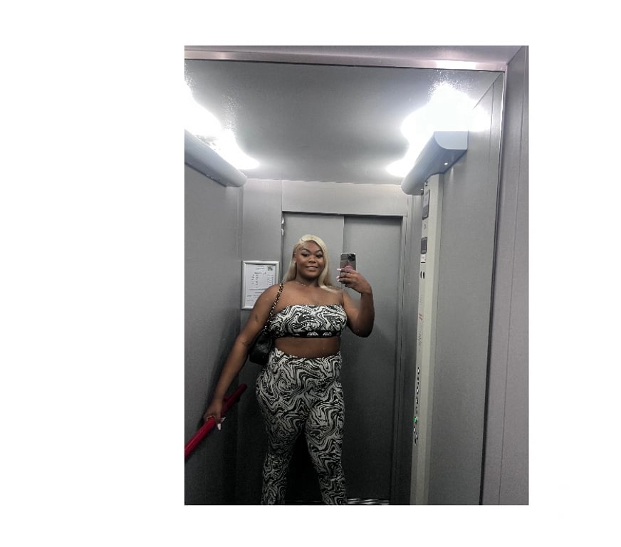 Trans Escorts West Yorkshire Leeds - Photos for Sexy TS Shania.