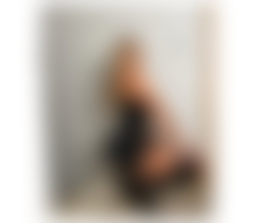 Escorts Surrey Runnymede - Photos for PROFFESSIONAL MASSAGE