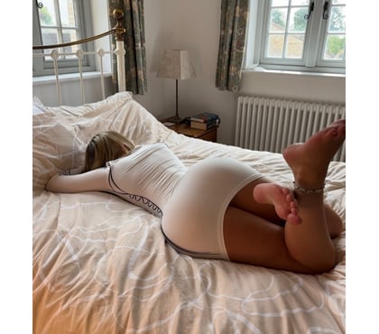 Escorts Addlestone Runnymede - Photos for PROFFESSIONAL MASSAGE