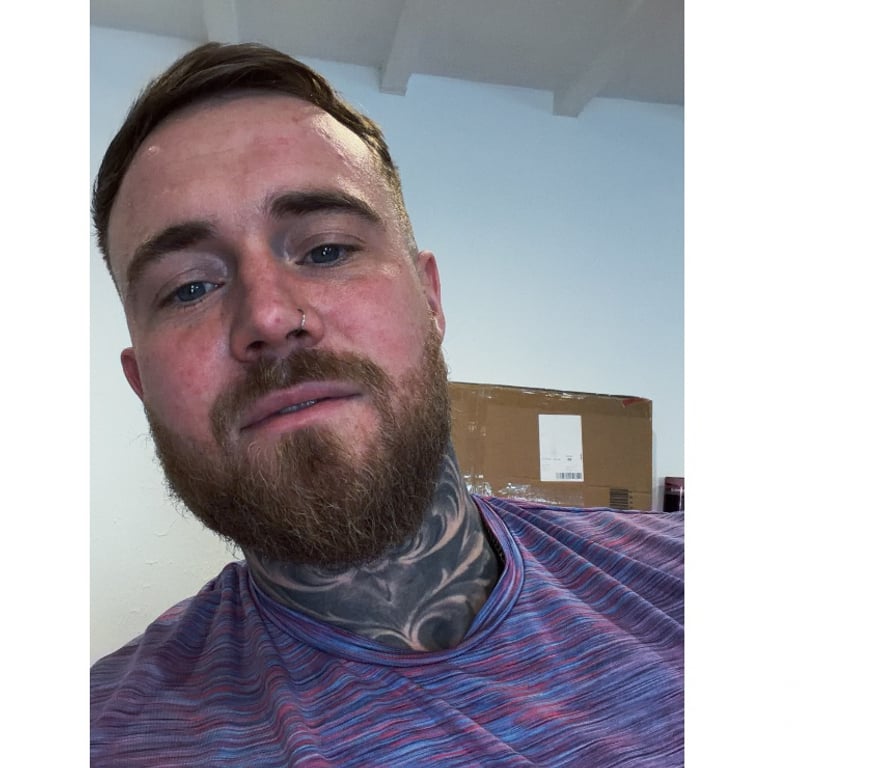  Gay massage Merseyside Liverpool - Photos for Married Male escort