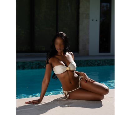 Escorts Leeds City Centre Leeds - Photos for 🥳Alyssa Black 🍑🔥🥳party 🥳🥳