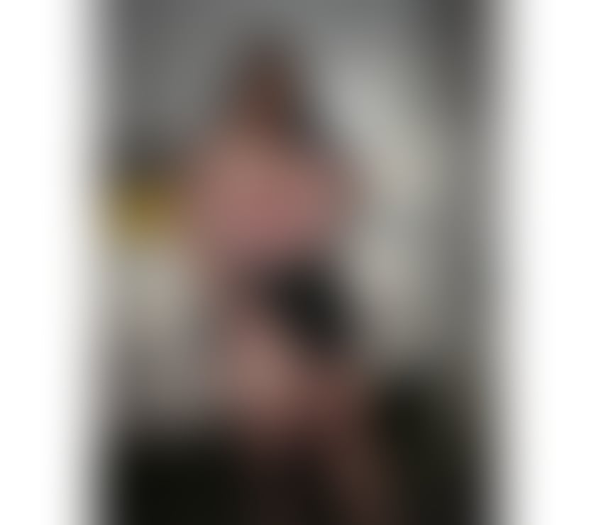 Men Seeking Women Gloucestershire Cotswold - Photos for Hi, I'm Mary New in town!!🖤