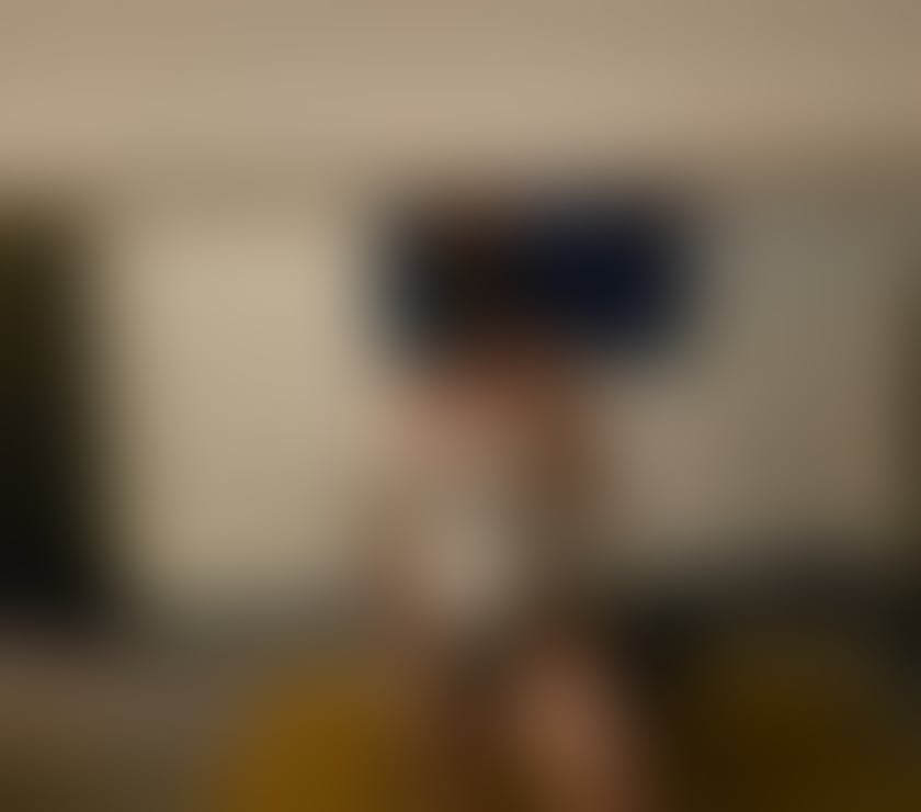 Escorts and Massages Rochester Medway - Kent - Photos for HELLO😻💋💕 RAISA💞 BACK