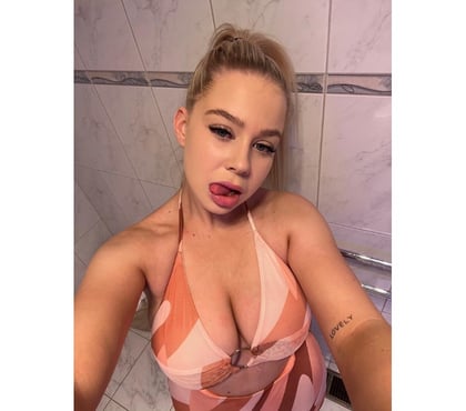  Escorts Barton Preston - Photos for Sexy party girl. Message on this WHTSAPP 07425931715