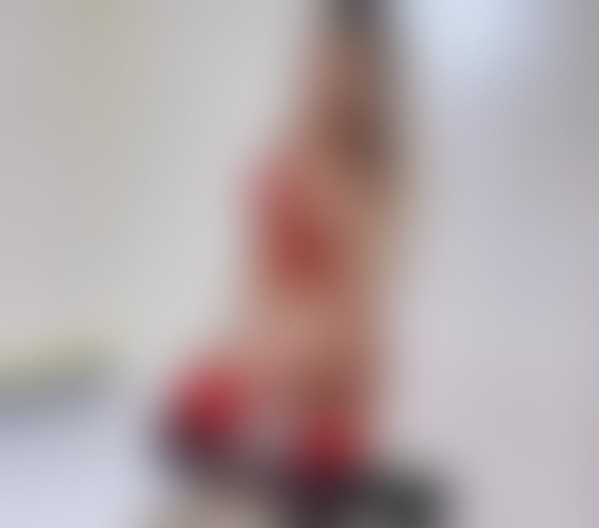 Escorts Reading Reading Town Centre - Reading - Photos for Hottest blonde girl xx party in town