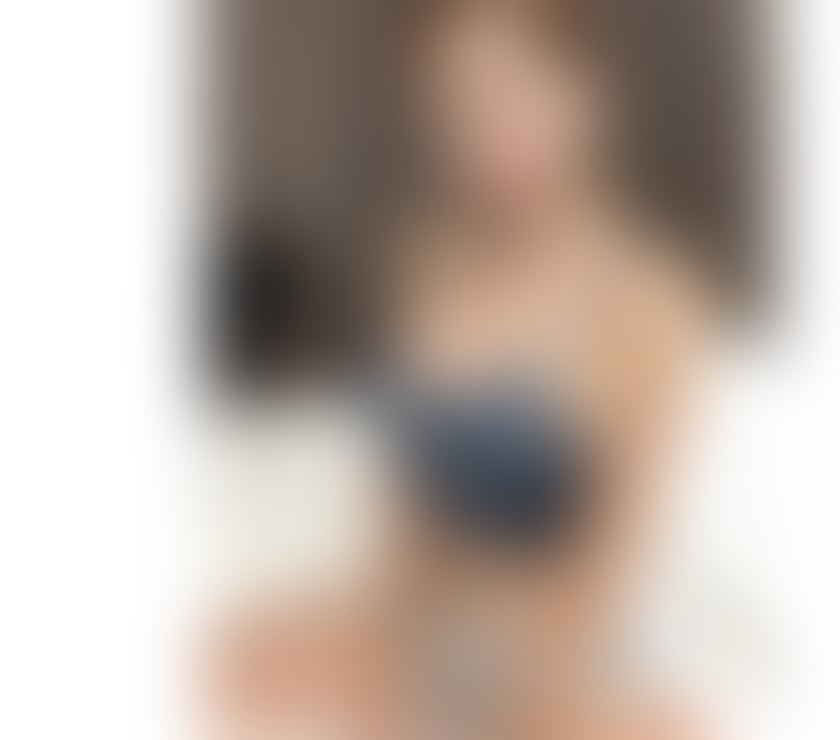 LOVELY 🍑Asian Massage girl in B66🍑