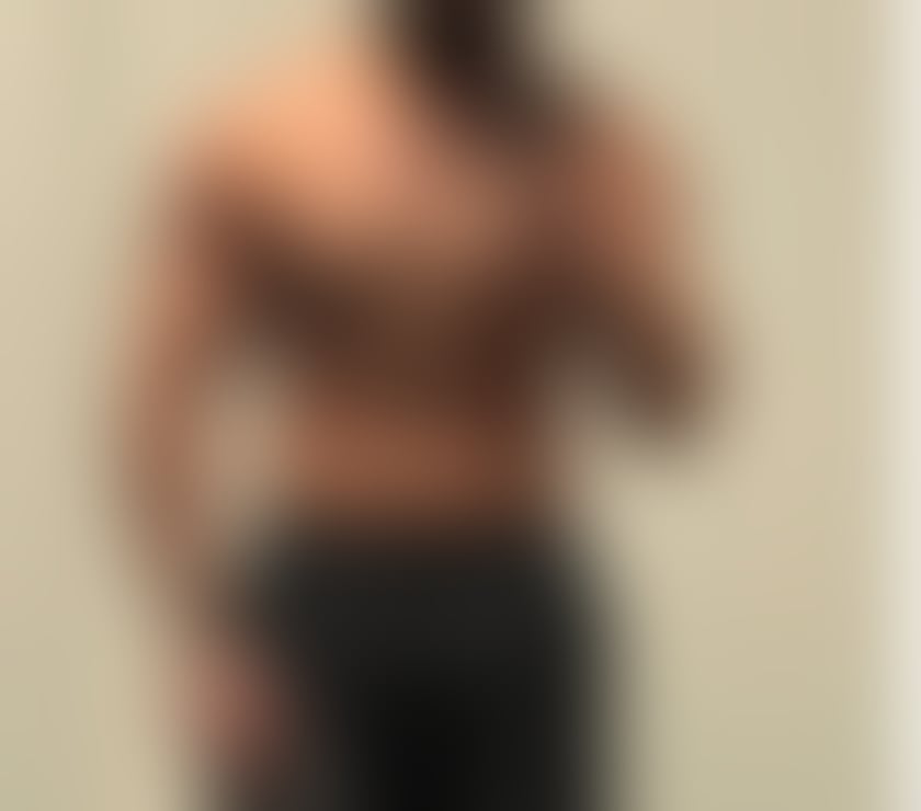 Arab man 💪 for mature women