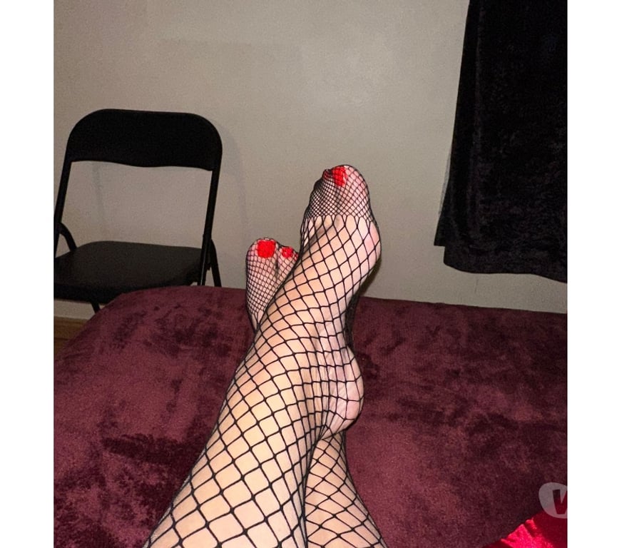 Escorts East London Goodmayes Station - East London - Photos for Hot Amanda Milf Big natural boob's relax massage gfe