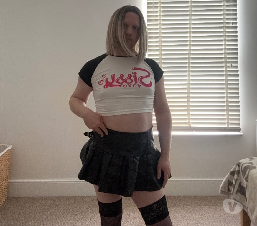 Local Swingers Derbyshire Derby - Photos for 33 yo C D looking for F or TS