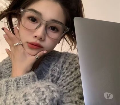 Escorts Leeds City Centre Leeds - Photos for Asian graduate offer massage or escort services