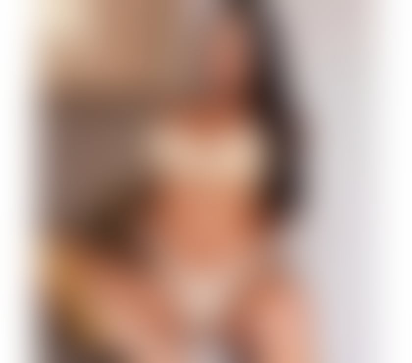 Escorts Hampshire Southampton - Photos for Sophia Latina Kind and Girlfriend - Party Girl